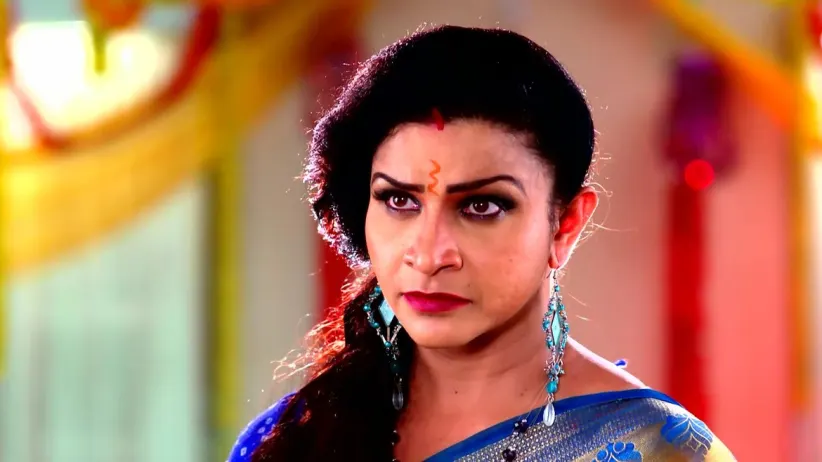 Mohan Orders His Goons to Kill Kuhu