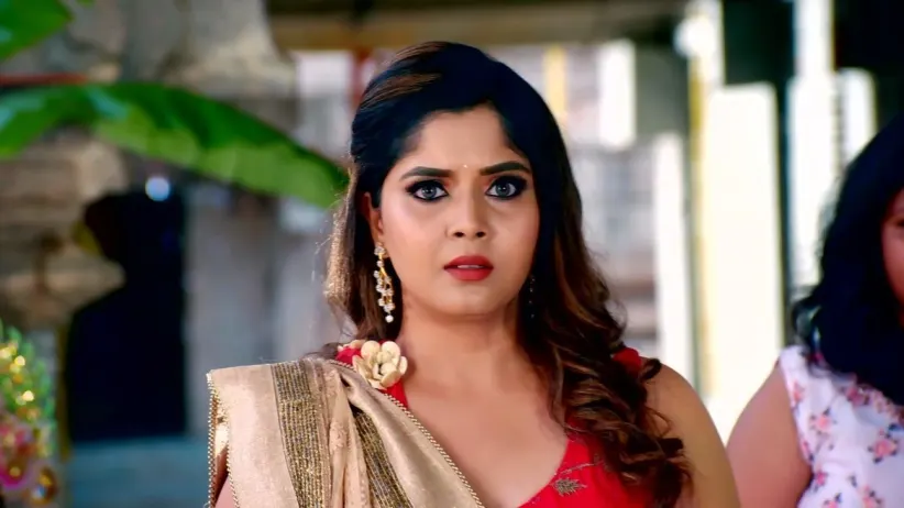 Digvijay Steals the Nuptial Chain