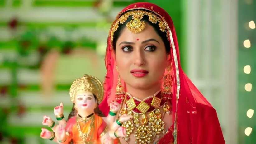 Amrita Sees Chanda's Birthmark