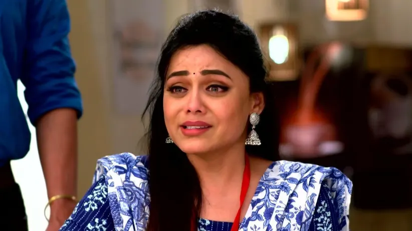 Neha Shares Her Concern with Yash