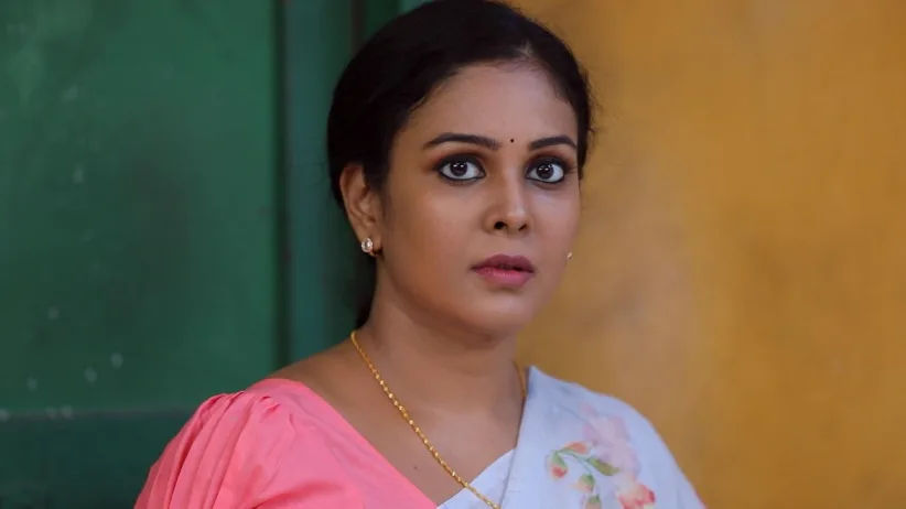 Lakshmi Learns of Pandi’s Whereabouts