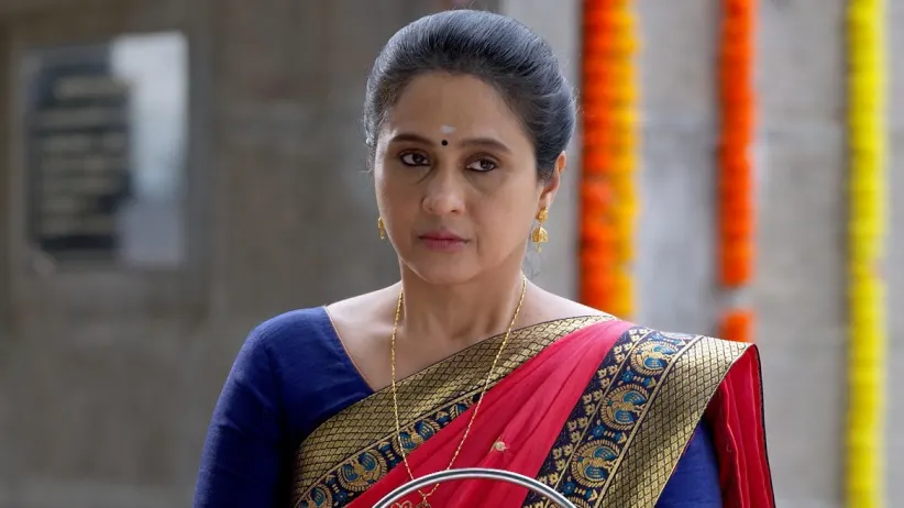 Pratibha Taunts Lakshmi