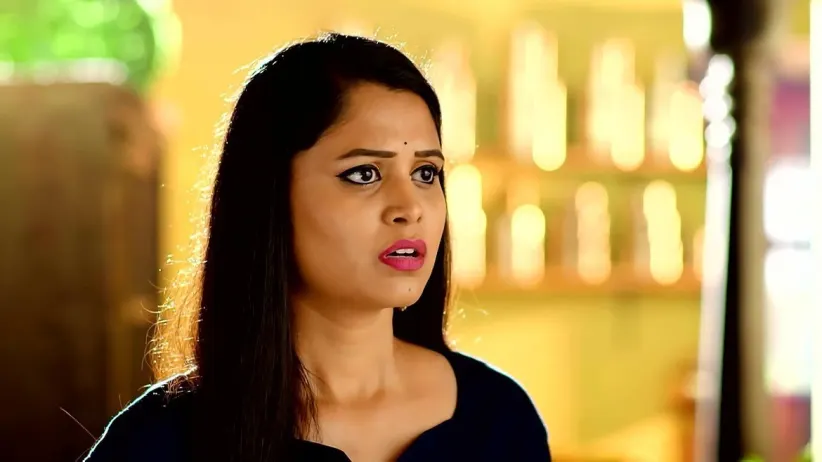 Annapoorna Confronts Bhavani