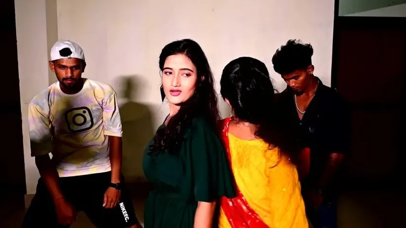 Ipsita Interacts with the Cast of Jhilli