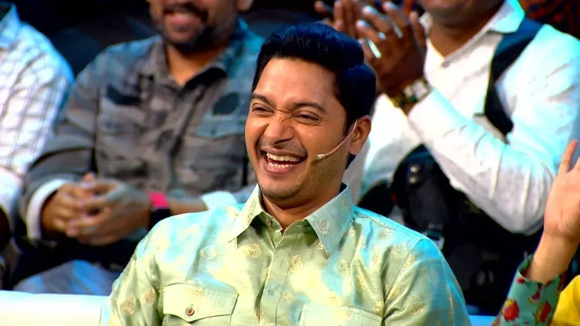 The Team of 'Aapadi Thapadi' Make a Special Appearance
