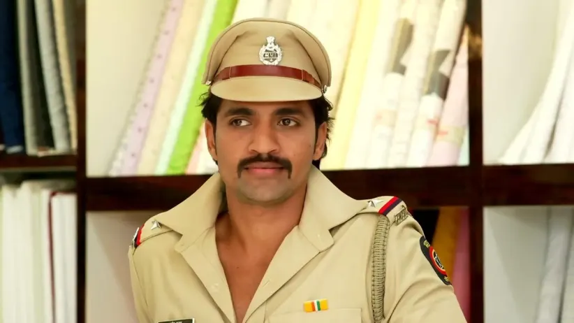 Appi Picks a Saree of Arjun's Choice | Appi Amchi Collector