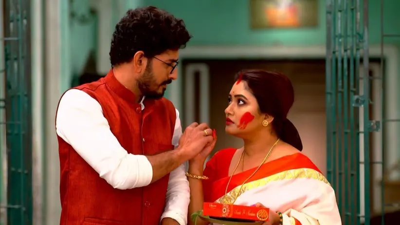 The Sarkars Enjoy Sindur Khela