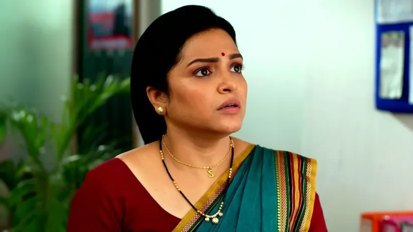 Ashwini Reaches Sontakke's Place with Money