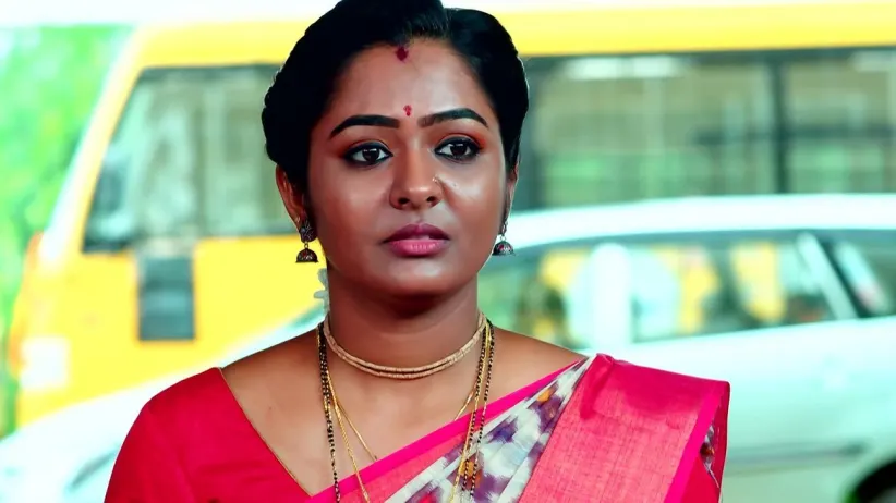 Shyama Comes Across Poorna’s Son