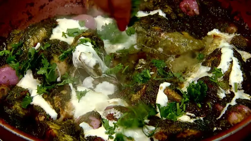 Shaak Sabji' with Chicken and Prawns