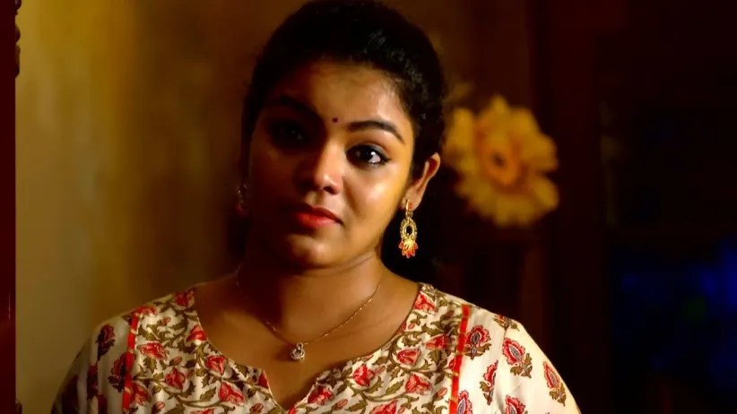 Shalini Lashes Out at Vishnu
