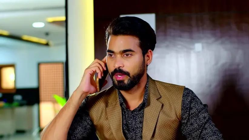 Krishnanathan Tries to Find a Match for Bhavani