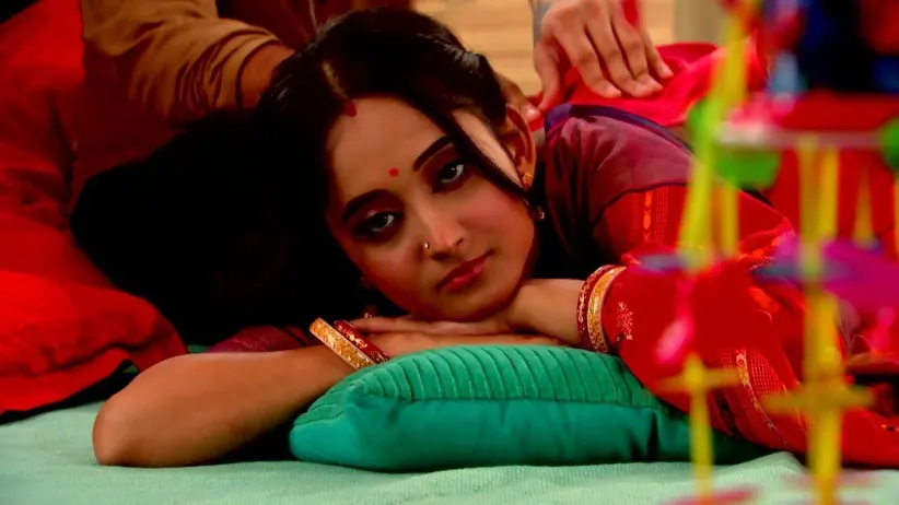 Sreetama Understands Sreenanda's Pain