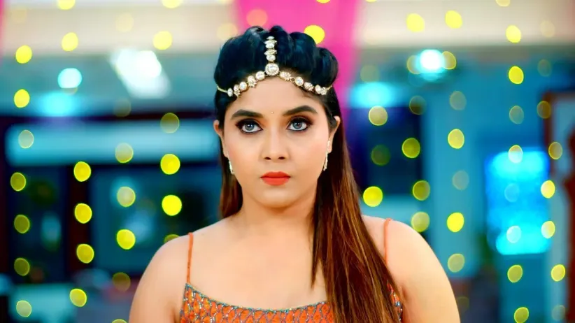 Shivani Prepares for the Diwali Puja