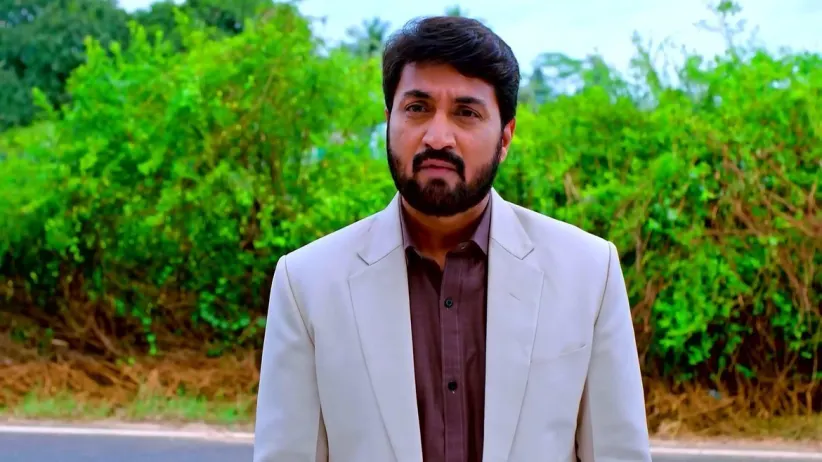 Jhende Visits the Office