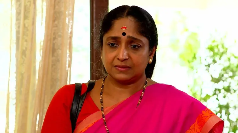 Shalini Decides to Meet Paulachhan
