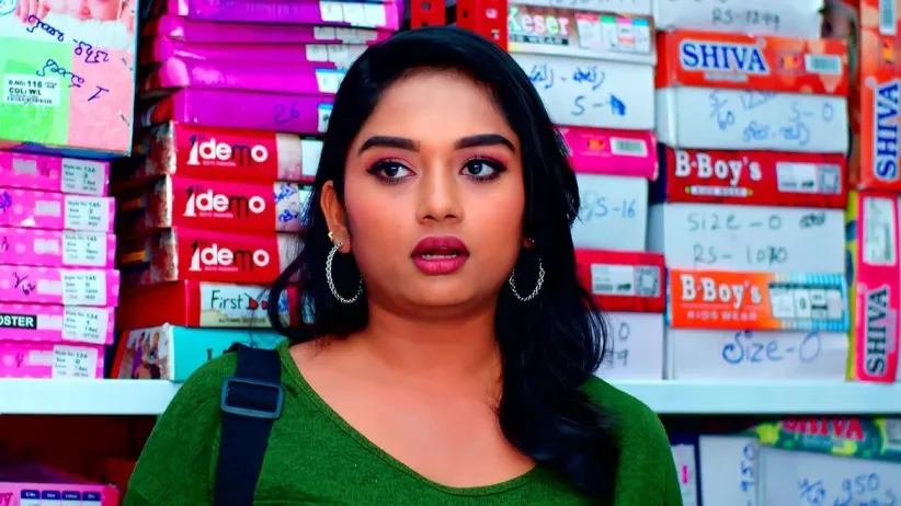 Aadhya Makes Ramalakshmi Try Sportswear