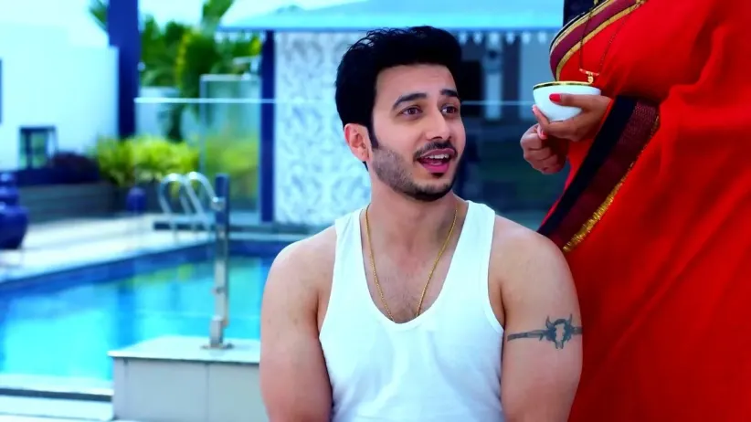 Karthik Teases Sathya | Sathya