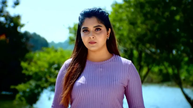 Shivani Finds an Unconscious Nagamata