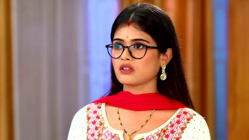Jhilli Discusses about Tina's Problems