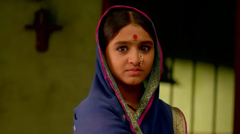 Laxmibai Throws Jijabai's Money