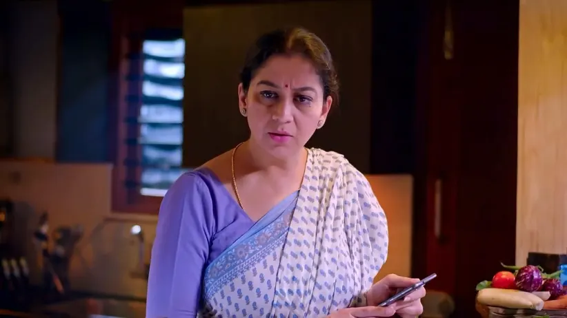 Nandini Lies to Madhav