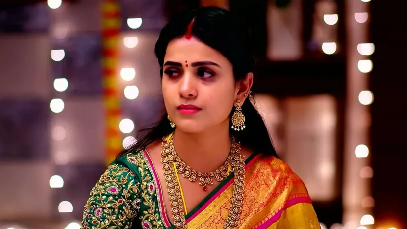 Sujatha Speaks to Radhika