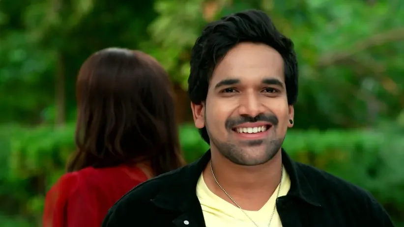 Urmi Forgets Her Phone in Prabhas's Car