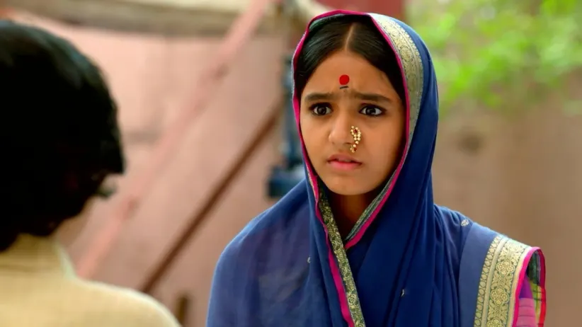 Meera Boosts Bhim's Morale