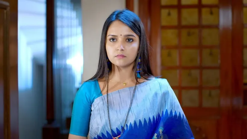 Vaijayanti Slaps Chandrakala