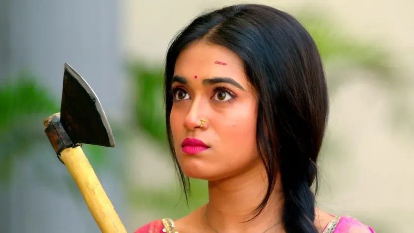 Rahul Fails to Stop Radha