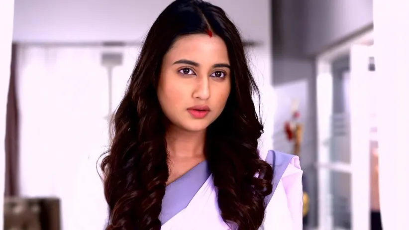 Trisha Makes a Promise to Karan
