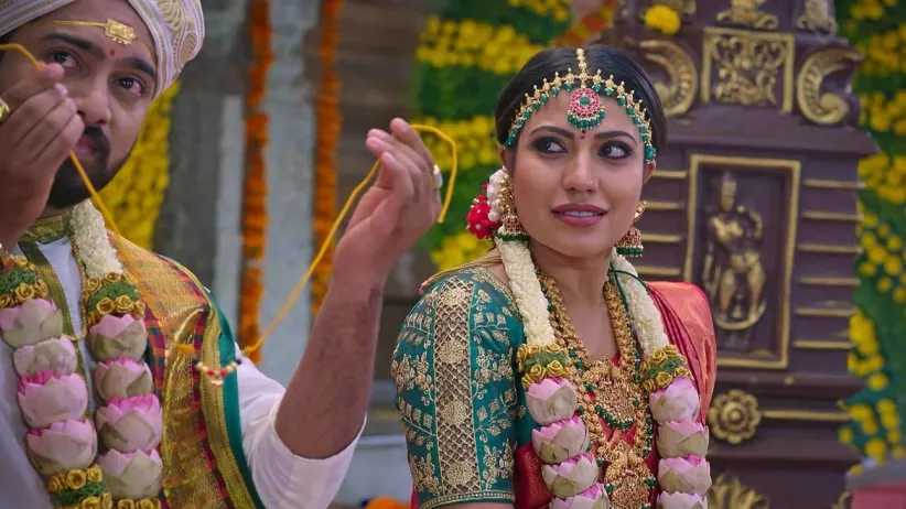 Will Dathatreya Stop Samarth's Wedding?