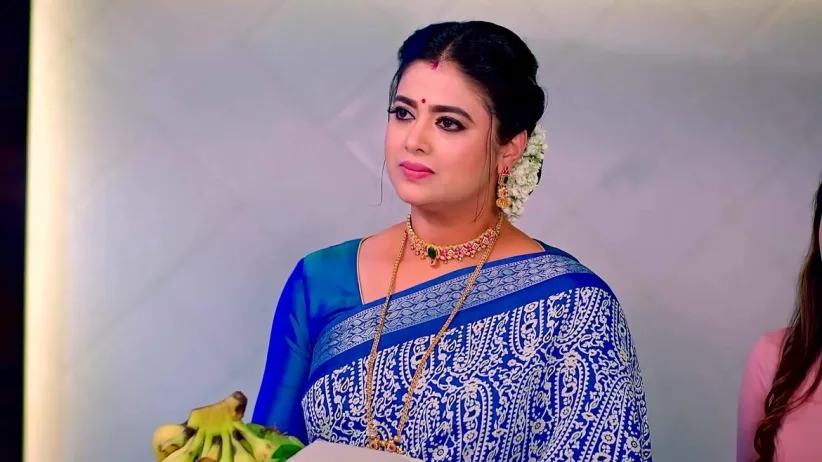 Tulasi Learns about Ravindra's Illness