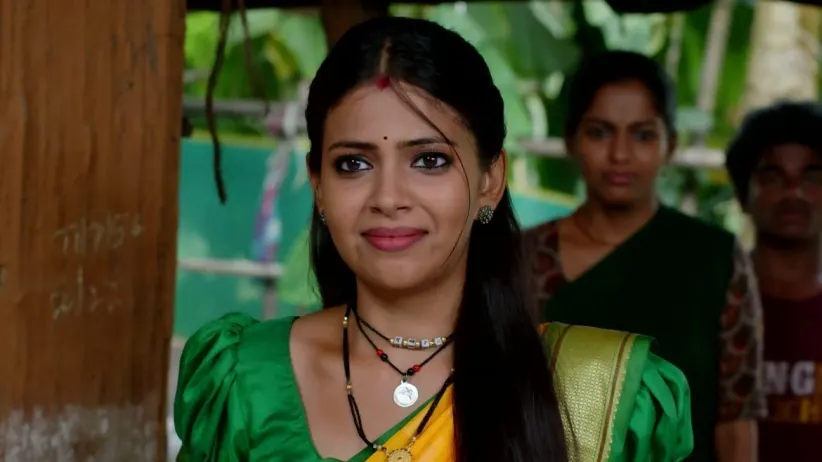 Madhavi Reminds Renuka of the Latter's Threat