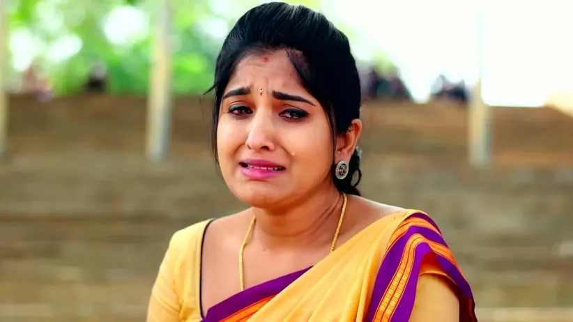 Divya Sacrifices Her Life for Manga