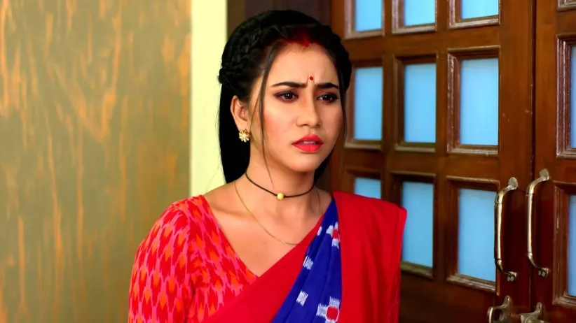Jhilli Overhears Samresh's Conversation