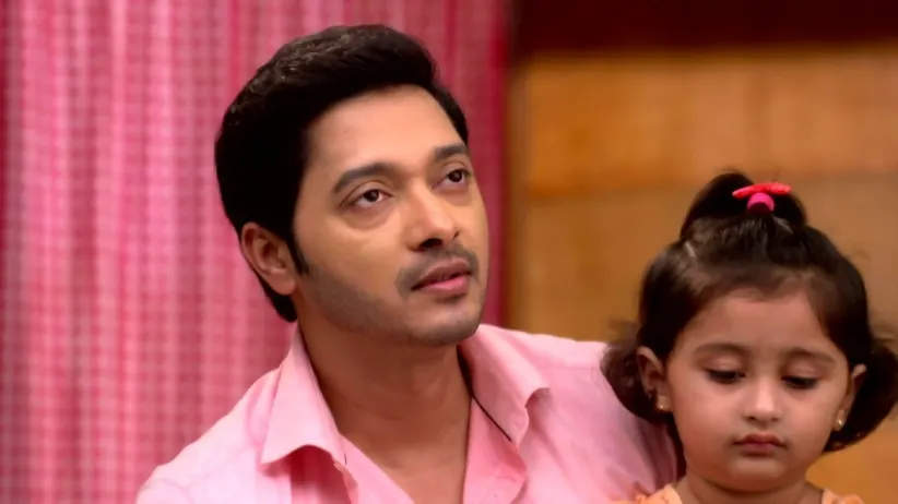 Paranjpe Brings Pari Home