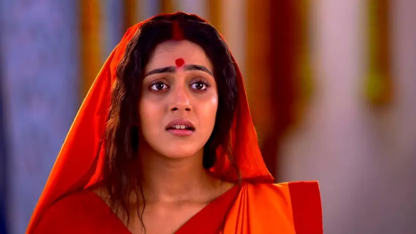 Ishan's Unique Attire