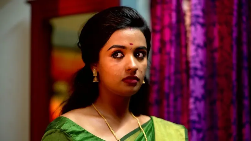 Sathyabhama Warns Sushmita