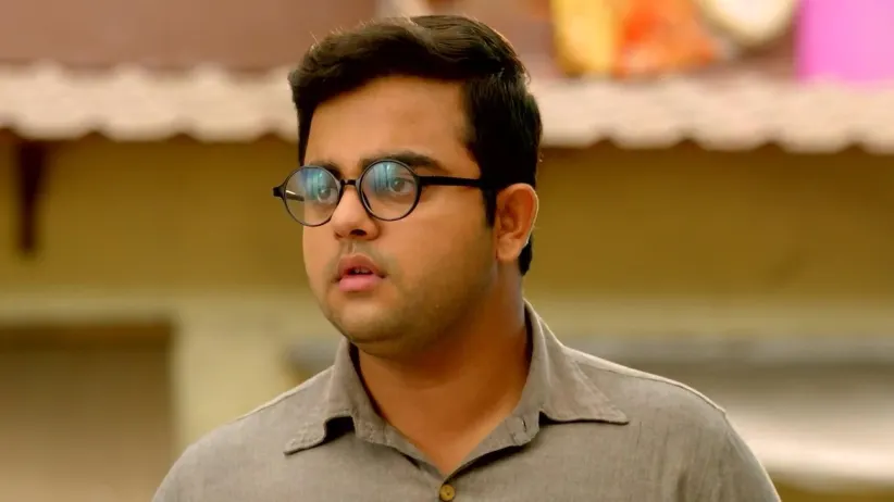 Gopal Krishna Gokhale Helps Bhim