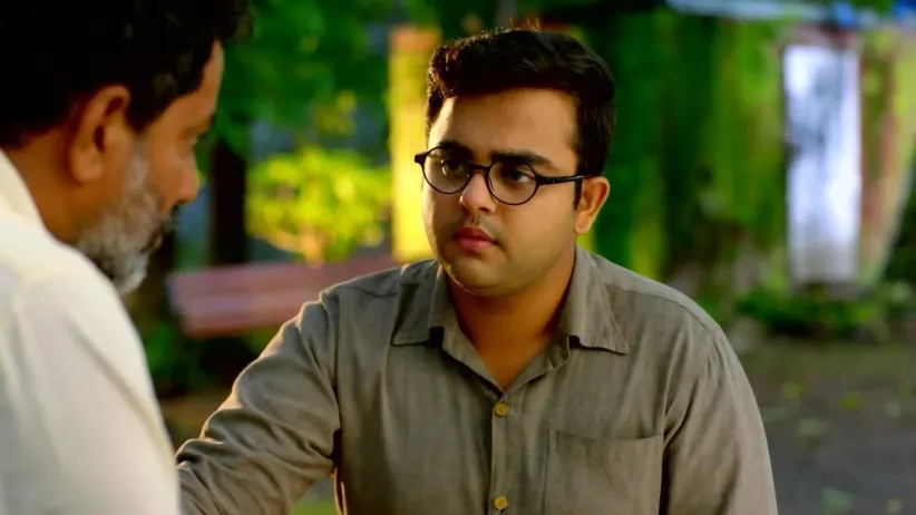 Padmakar Guru Offers Guidance to Bhim