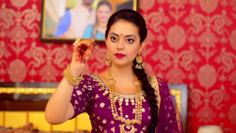 Ajooni’s Parents Visit Her