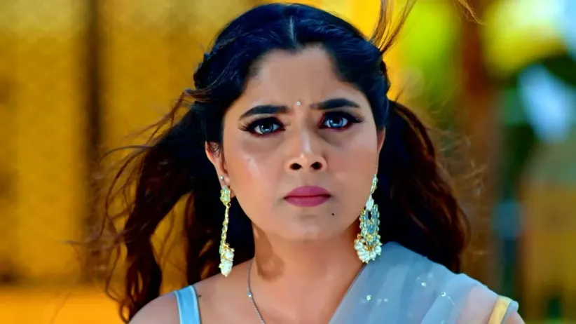 Trivikram Gets Angry at Mayangini