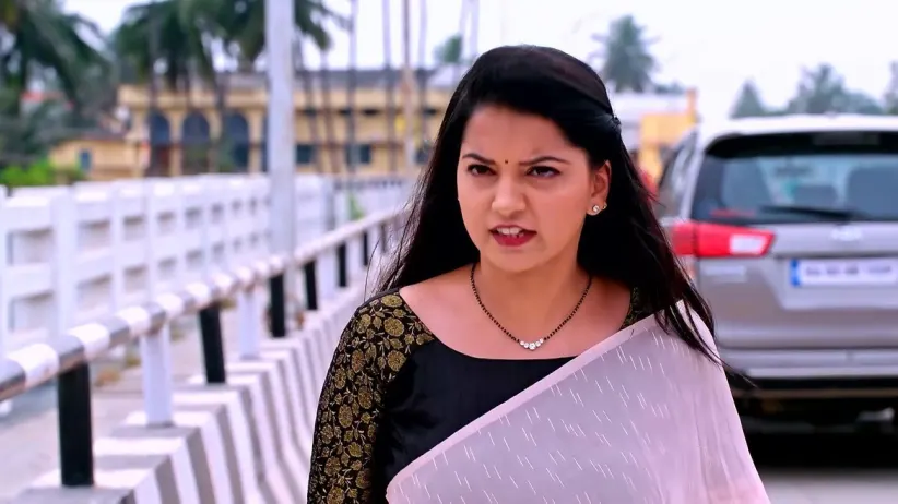 Aradhana Slaps Sanju