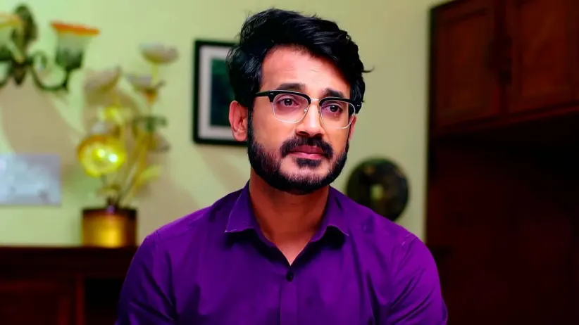 Divya Helps Harsha Meet Sumitra