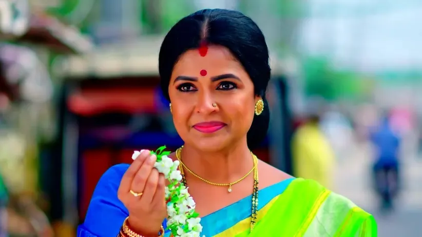 Raghuram and Janaki Go Out on a Bike