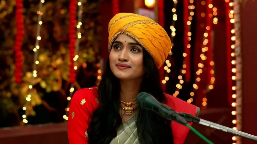 Everyone Praise Veena's Singing