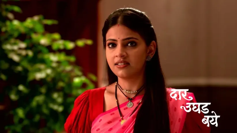 Mukta Challenges Raosaheb