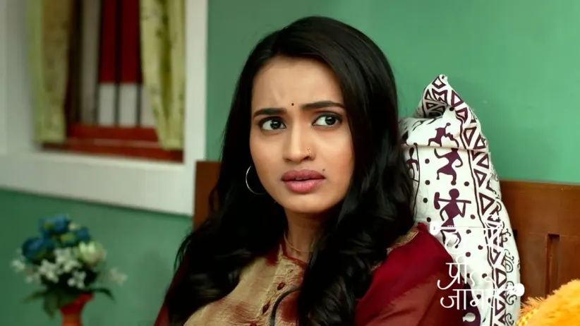 Veena Refuses to Join the Band